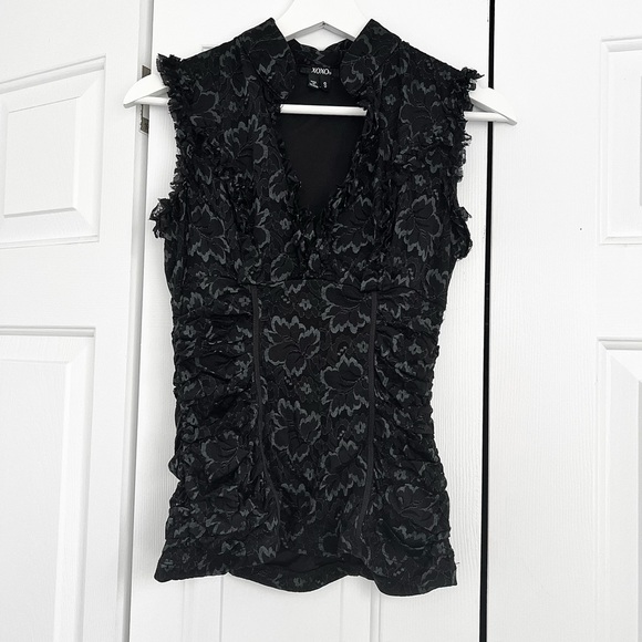 XOXO Black Floral Textured Blouse - Picture 1 of 4